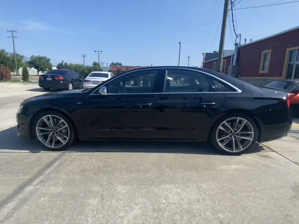2016 Audi S8 Plus 4D Sedan