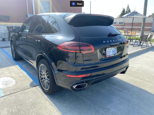 2017 Porsche Cayenne Platinum 4D SUV