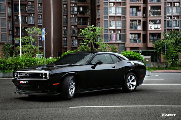 Dodge Challenger Carbon Fiber Body Kits - 1