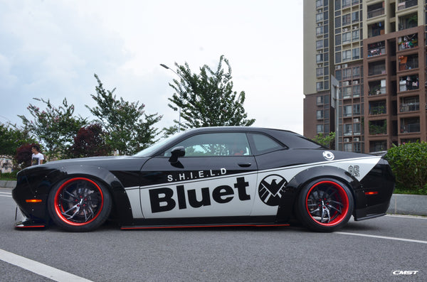 Dodge Challenger Carbon Fiber Body Kits - 2