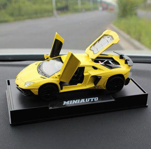 Lamborghini LP-700 Model Car (1:28)