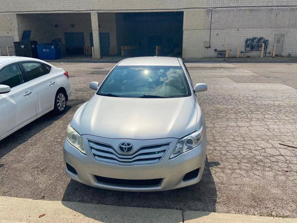 2010 Toyota Camry LE 4D Sedan