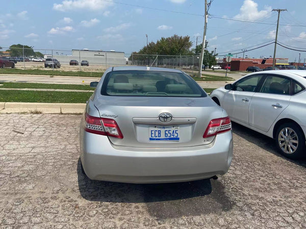 2010 Toyota Camry LE 4D Sedan