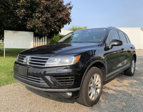 2015 Volkswagen Touareg 4D SUV