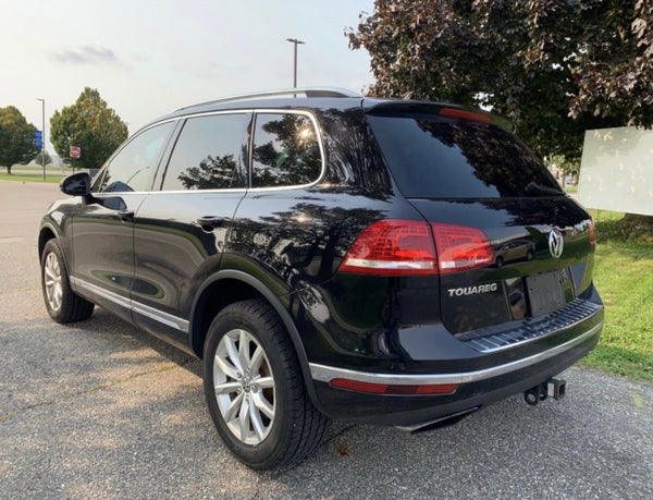 2015 Volkswagen Touareg 4D SUV