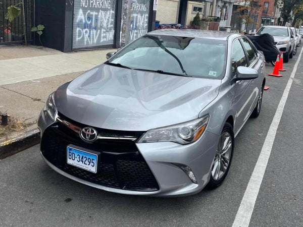 2015 Toyota Camry SE 4D Sedan