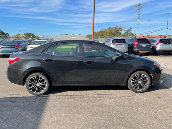 2015 Toyota Corolla S Plus 4D Sedan