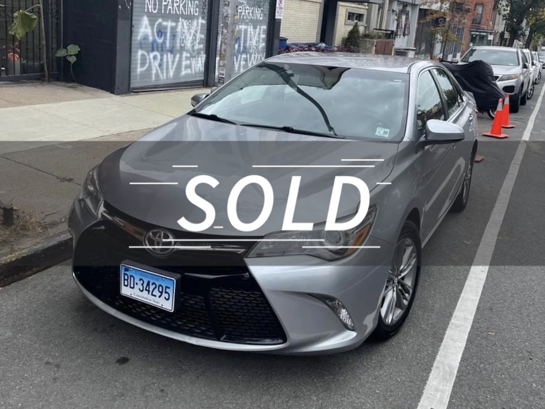 2015 Toyota Camry SE 4D Sedan