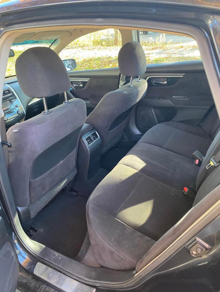 2013 Nissan Altima SV 4D Sedan
