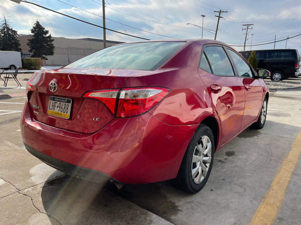 2015 Toyota Corolla LE 4D Sedan