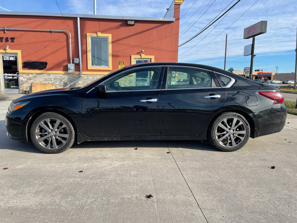 2018 Nissan Altima SR 4D Sedan