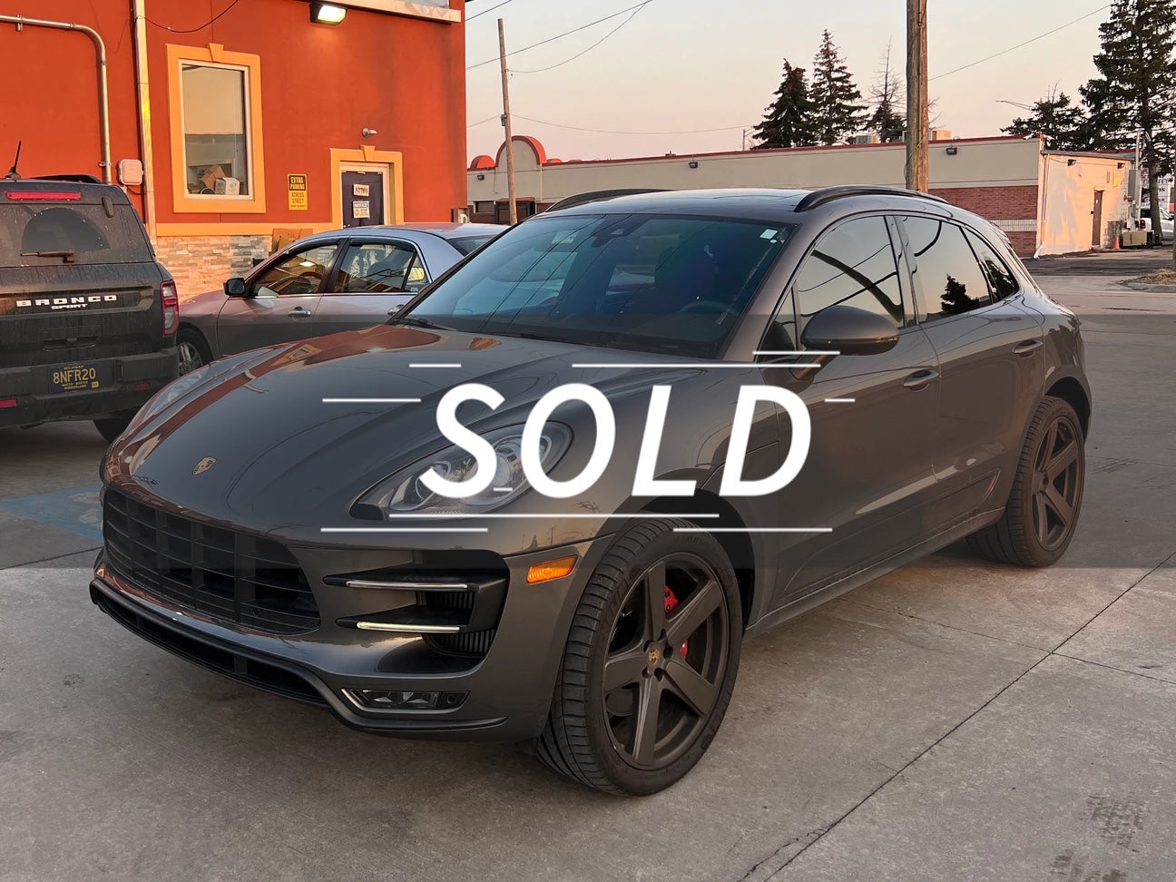 2015 Porsche Macan Turbo 4D SUV