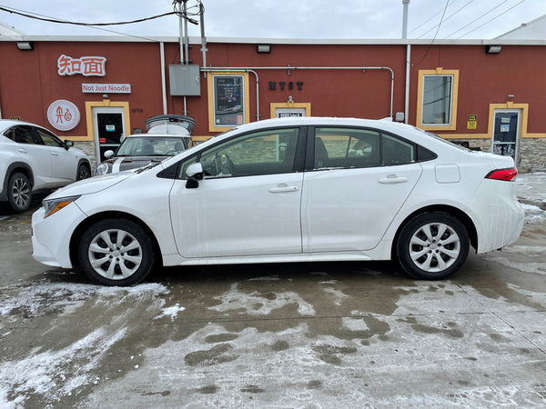 2020 Toyota Corolla LE 4D Sedan