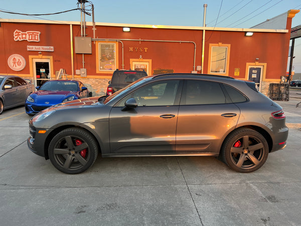 2015 Porsche Macan Turbo 4D SUV