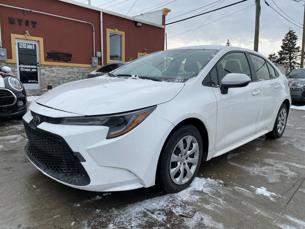2020 Toyota Corolla LE 4D Sedan