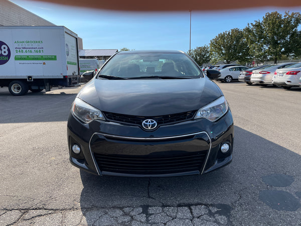 2015 Toyota Corolla S Plus 4D Sedan