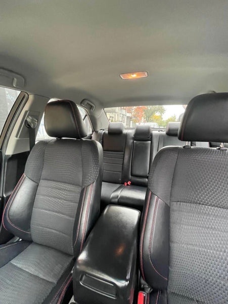 2015 Toyota Camry SE 4D Sedan