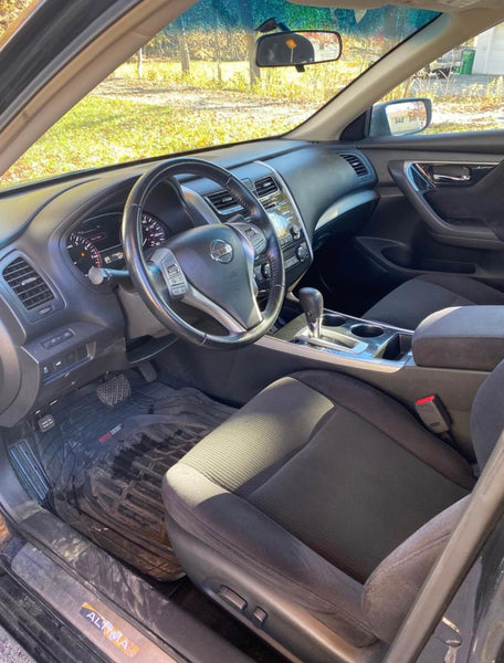 2013 Nissan Altima SV 4D Sedan