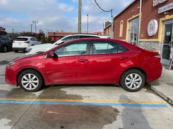 2015 Toyota Corolla LE 4D Sedan
