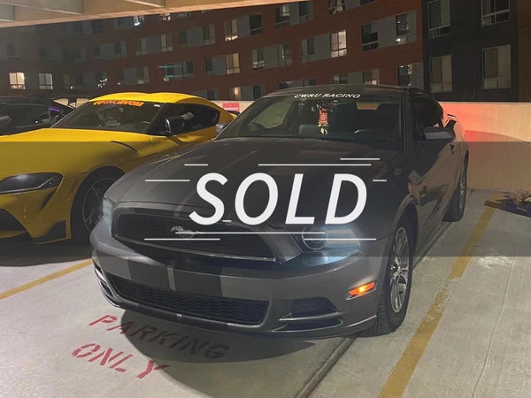 2014 Ford Mustang V6 Premium 2D Coupe
