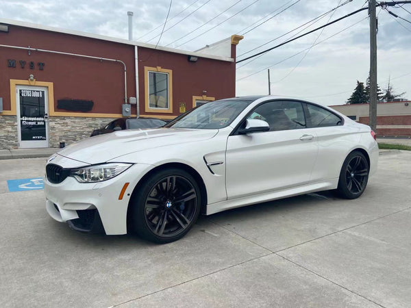 2015 BMW M4 2D Coupe
