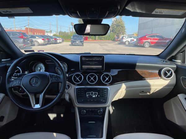 2014 Mercedes-Benz CLA 250 4D Sedan