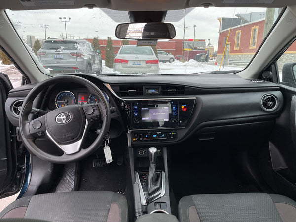 2019 Toyota Corolla LE 4D Sedan