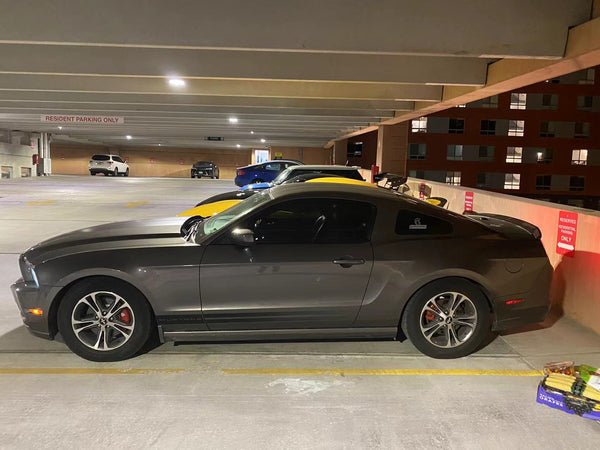 2014 Ford Mustang V6 Premium 2D Coupe