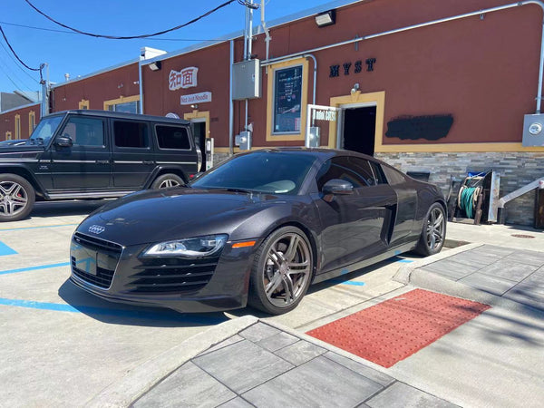 2012 Audi R8 4.2 V8 Quattro 2D Coupe