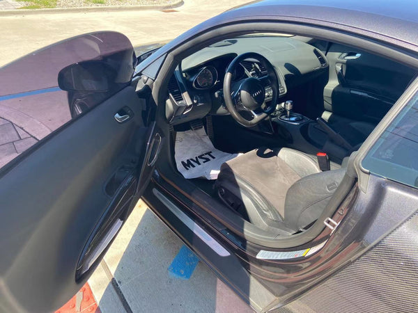 2012 Audi R8 4.2 V8 Quattro 2D Coupe