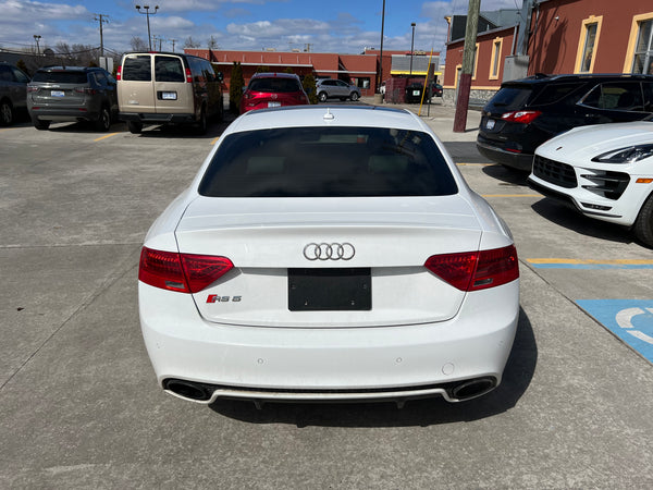 2015 Audi RS 5 4.2 Quattro 2D Coupe