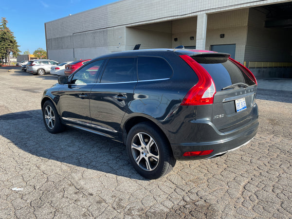 2014 Volvo XC60 T6 4D SUV