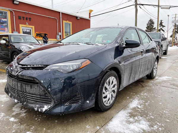 2019 Toyota Corolla LE 4D Sedan
