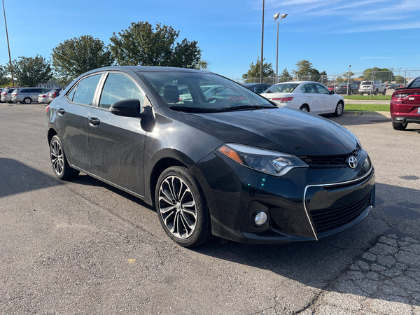 2015 Toyota Corolla S Plus 4D Sedan