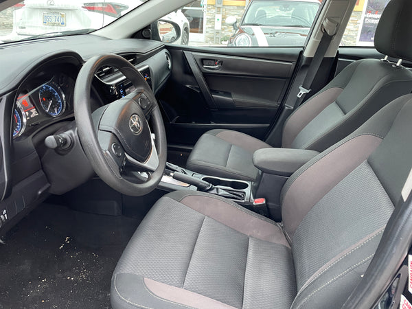 2019 Toyota Corolla LE 4D Sedan